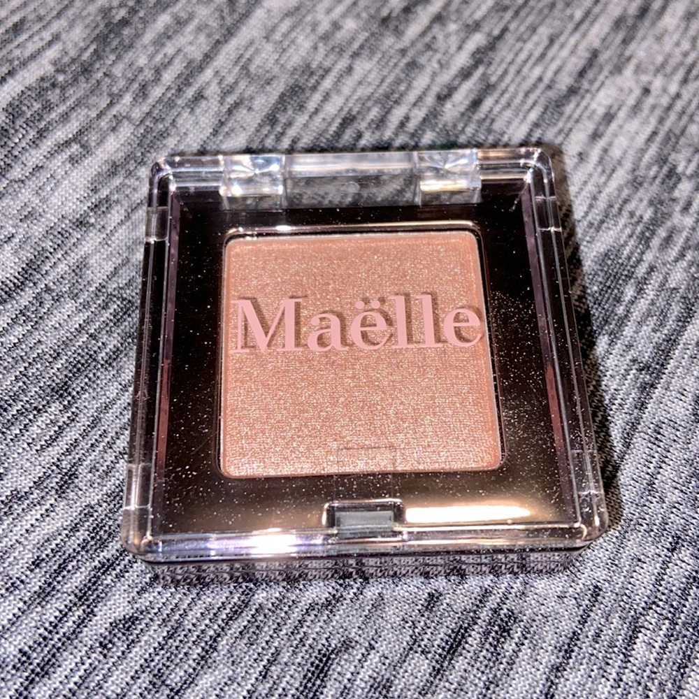 Pink Shimmer Eye Shadow